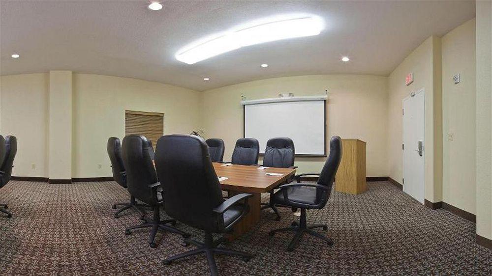Candlewood Jackson By Ihg 2*