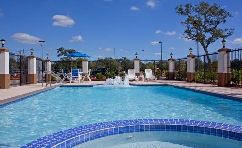 Hotel Candlewood Jackson By Ihg Lake Jackson